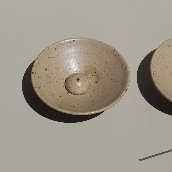 Handcrafted Ceramic Cream White Plate - 图片 2